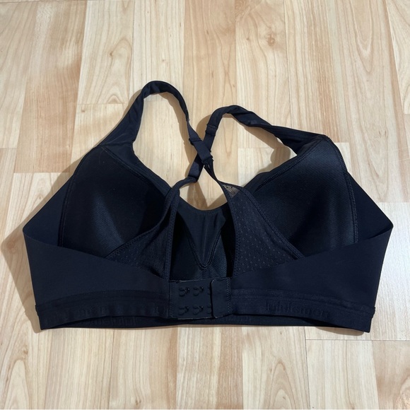 Lululemon Black Light weight padded racer back bra size 34C - Picture 4 of 5